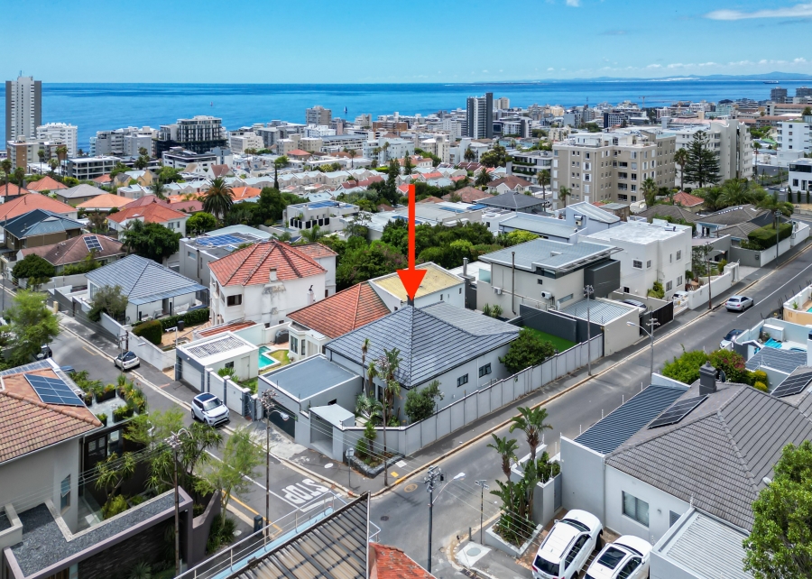 4 Bedroom Property for Sale in Fresnaye Western Cape